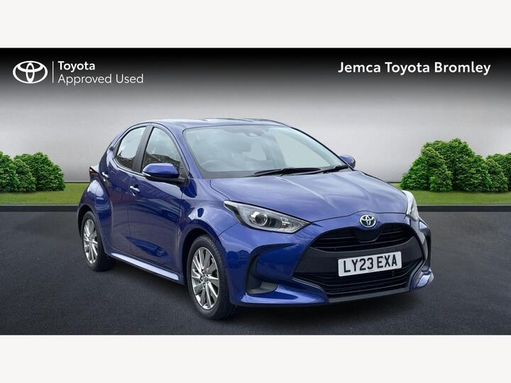 Toyota Yaris 1.5 VVT-h Icon E-CVT Euro 6 (s/s) 5dr