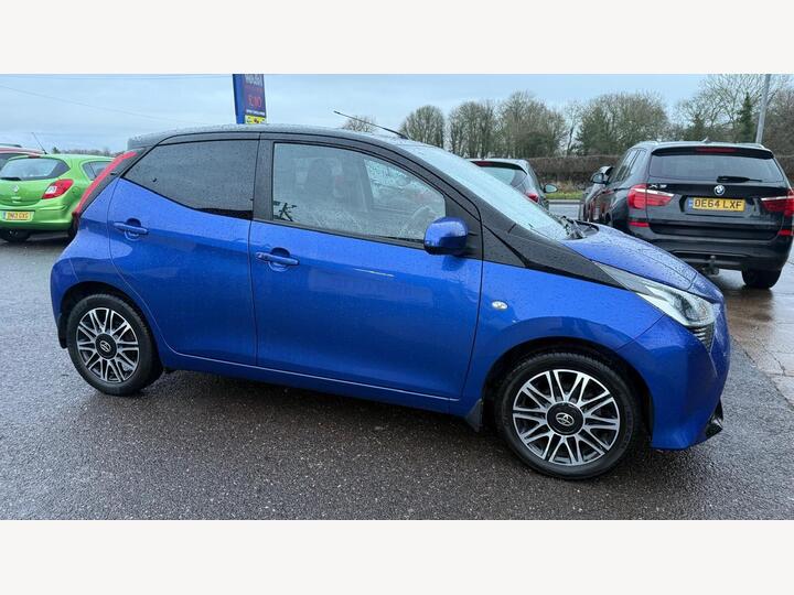 Toyota AYGO 1.0 VVT-i X-clusiv Euro 6 5dr (Safety Sense)