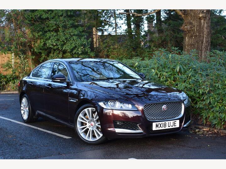 Jaguar XF 2.0i Portfolio Auto AWD Euro 6 (s/s) 4dr