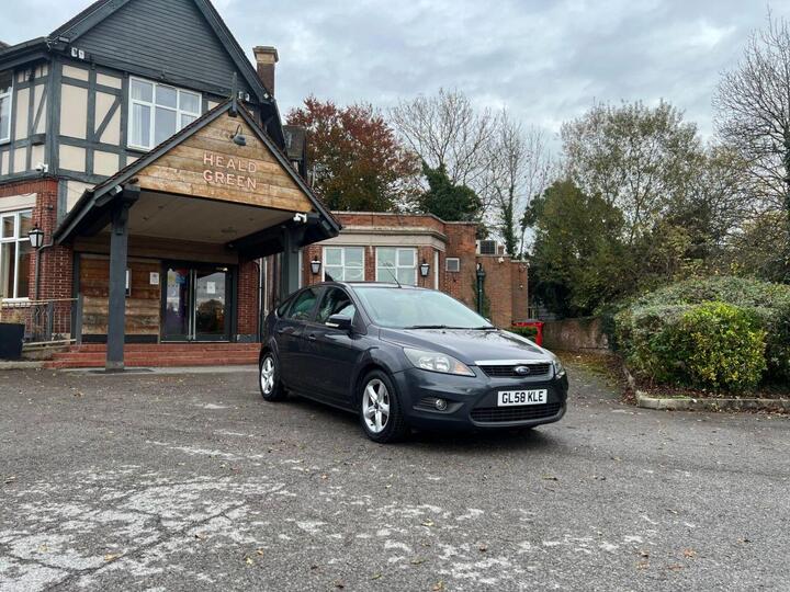 Ford FOCUS 1.6 Zetec 5dr