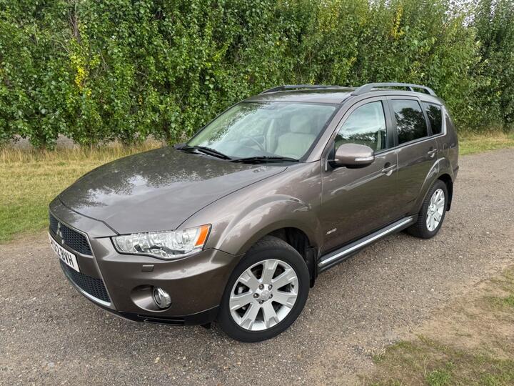 Mitsubishi Outlander 2.2 DI-D GX4 4WD Euro 5 5dr
