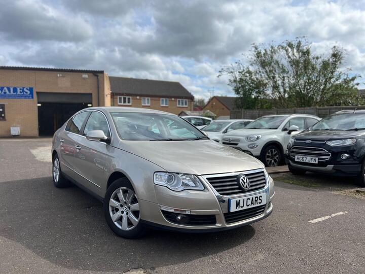 Volkswagen Passat 2.0 TDI SE DSG Euro 4 4dr