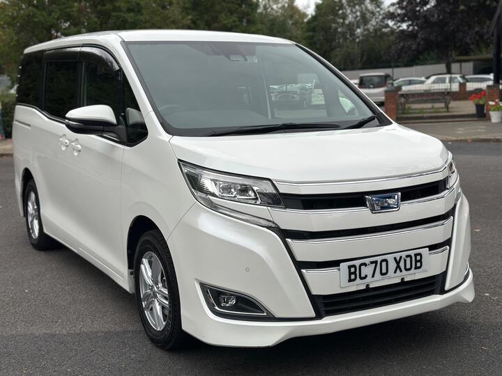 Toyota Noah N/A