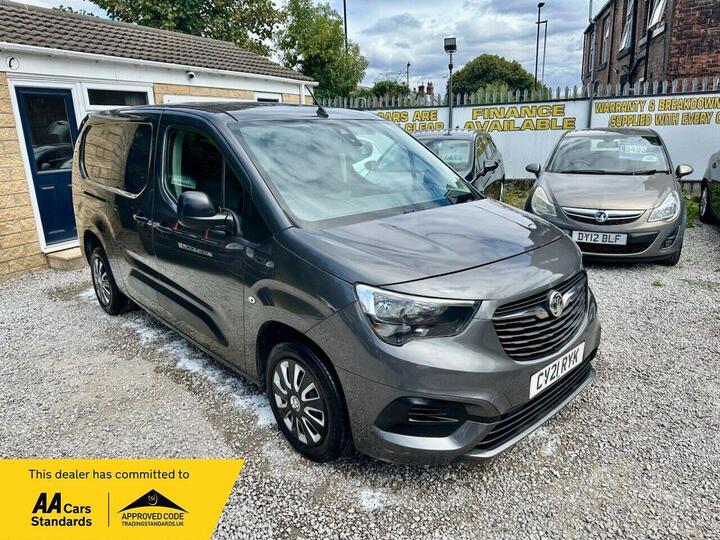 Vauxhall COMBO 1.5 Turbo D 2300 Sportive Crew Van L2 Euro 6 (s/s) 4dr