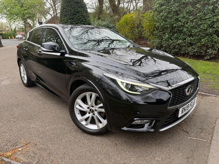 Infiniti Q30 1.6T Luxe Euro 6 (s/s) 5dr Infiniti Q30 1.6T Luxe Euro 6 (s/s) 5dr