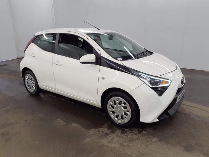 Toyota AYGO 1.0 VVT-i X-play Euro 6 5dr