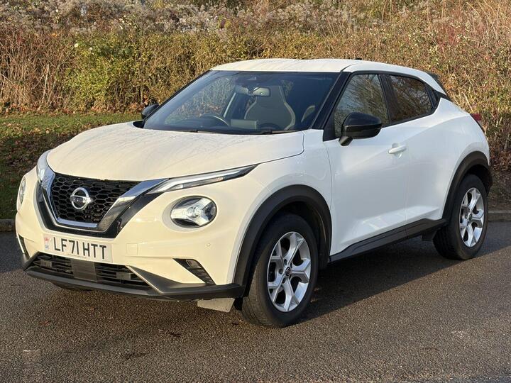 Nissan JUKE 1.0 DIG-T N-Connecta Euro 6 (s/s) 5dr