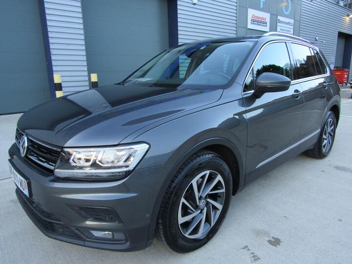 Volkswagen Tiguan 1.5 TSi SE NAVIGATION 5DR PETROL LHD