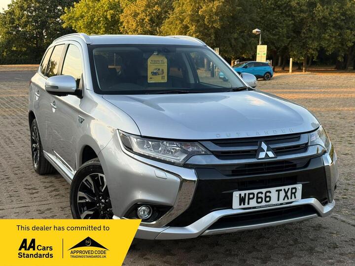 Mitsubishi Outlander 2.0h 12kWh 5h CVT 4WD Euro 6 (s/s) 5dr