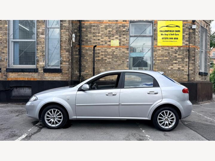 Chevrolet Lacetti 1.6 SX 5dr