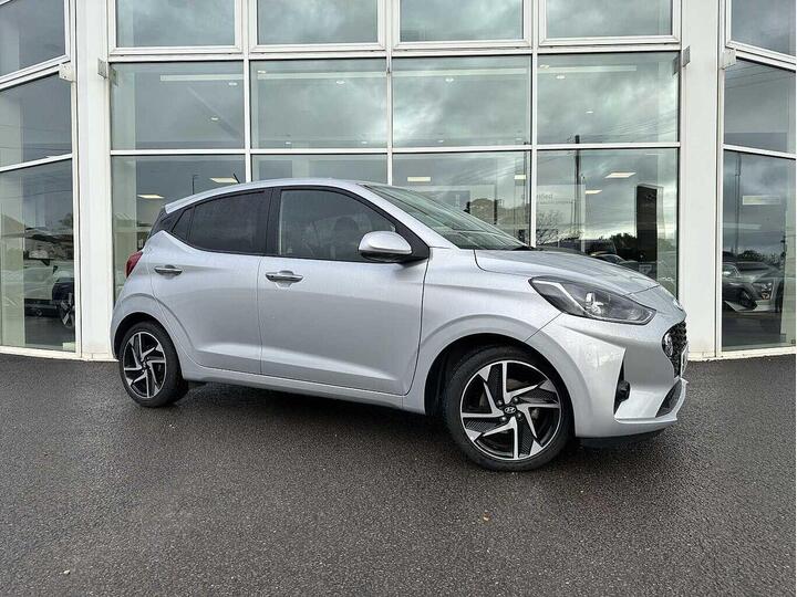 Hyundai I10 1.2 Premium Auto Euro 6 (s/s) 5dr Hyundai I10 1.2 Premium Auto Euro 6 (s/s) 5dr