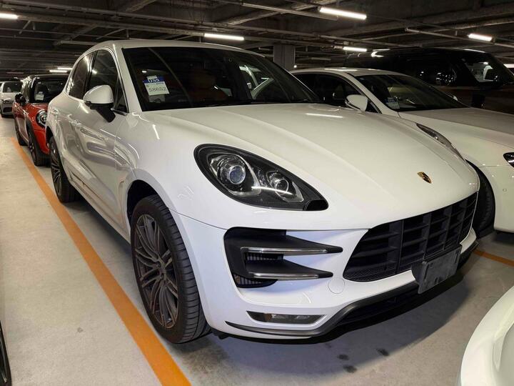 Porsche Macan 3.6T V6 Turbo PDK 4WD Euro 6 (s/s) 5dr Porsche Macan 3.6T V6 Turbo PDK 4WD Euro 6 (s/s) 5dr