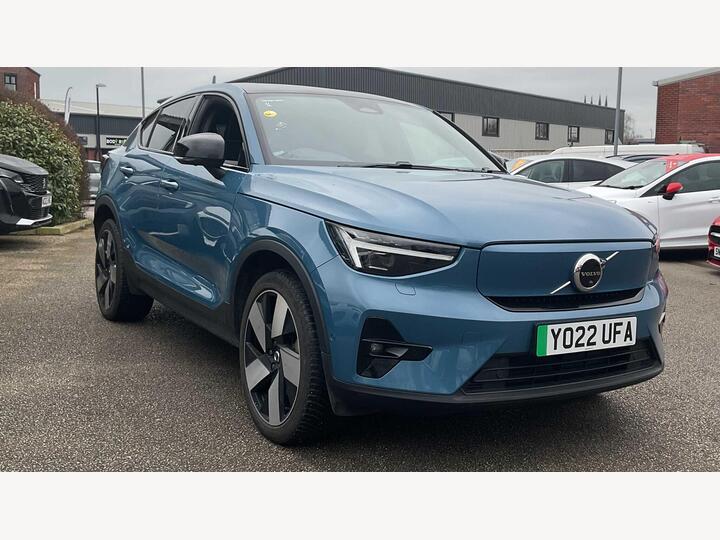 Volvo EX40 ESTATE Twin Motor 82kWh Plus Auto AWD 5dr