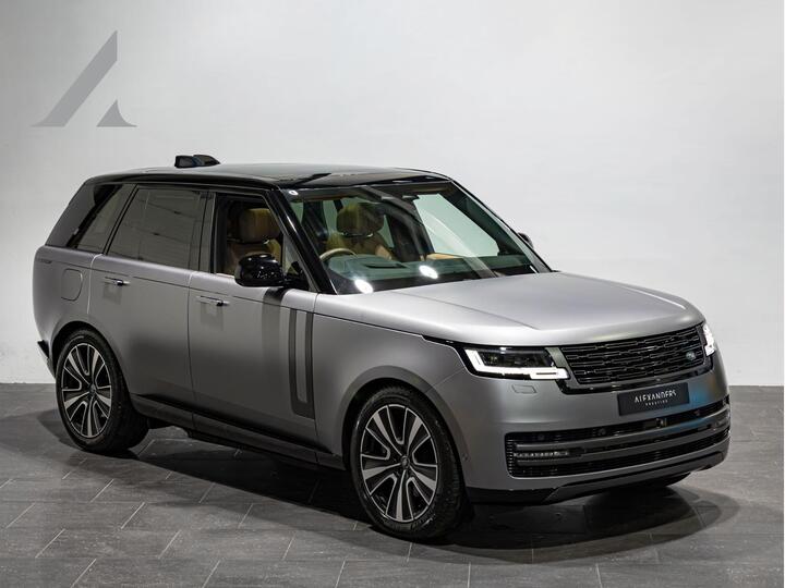 Land Rover Range Rover 3.0 P550e 38.2kWh Autobiography Auto 4WD Euro 6 (s/s) 5dr Land Rover Range Rover 3.0 P550e 38.2kWh Autobiography Auto 4WD Euro 6 (s/s) 5dr