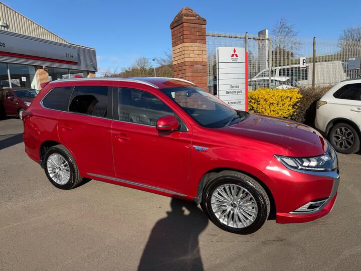 Mitsubishi Outlander 2.4h TwinMotor 13.8kWh 4h CVT 4WD Euro 6 (s/s) 5dr Mitsubishi Outlander 2.4h TwinMotor 13.8kWh 4h CVT 4WD Euro 6 (s/s) 5dr