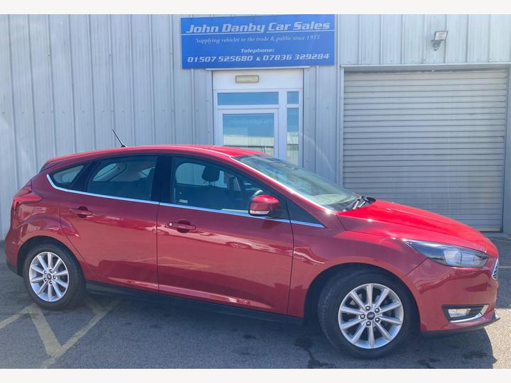 Ford Focus 1.0T EcoBoost Titanium Auto Euro 6 (s/s) 5dr