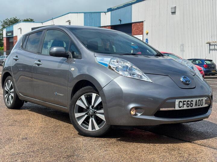 Nissan Leaf 30kWh Tekna Auto 5dr Nissan Leaf 30kWh Tekna Auto 5dr
