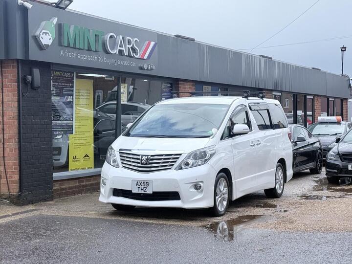 Toyota ALPHARD -