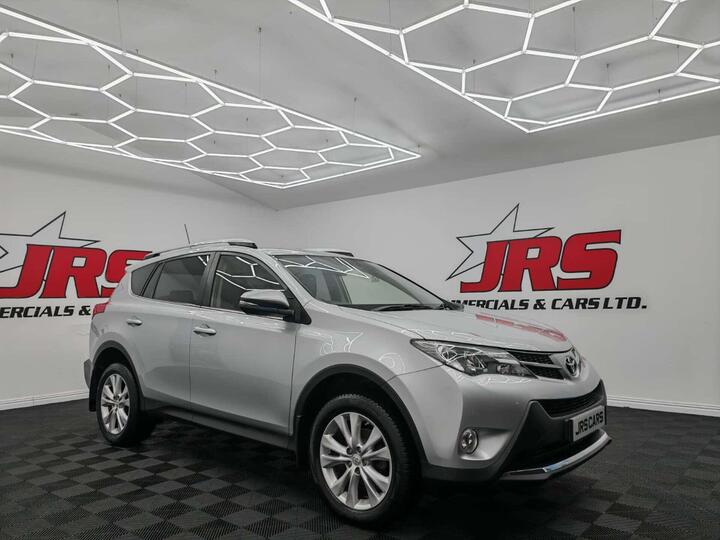 Toyota RAV4 2.2 D-4D Invincible 4WD Euro 5 5dr
