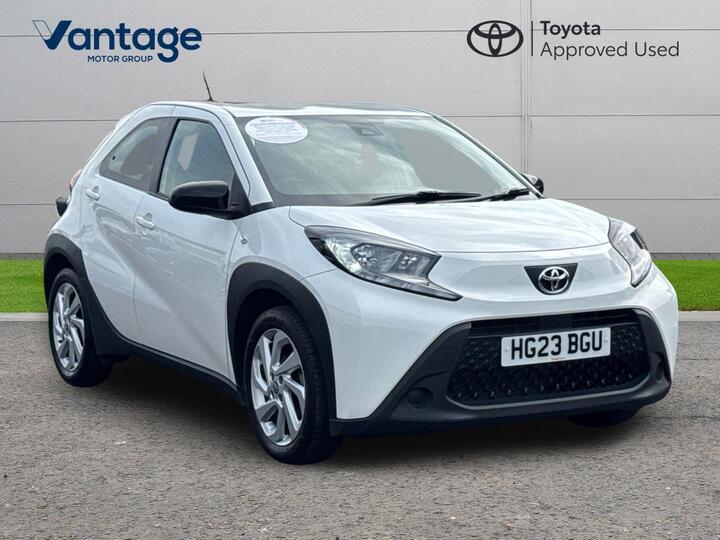 Toyota Aygo X 1.0 VVT-i Pure Euro 6 (s/s) 5dr Toyota Aygo X 1.0 VVT-i Pure Euro 6 (s/s) 5dr