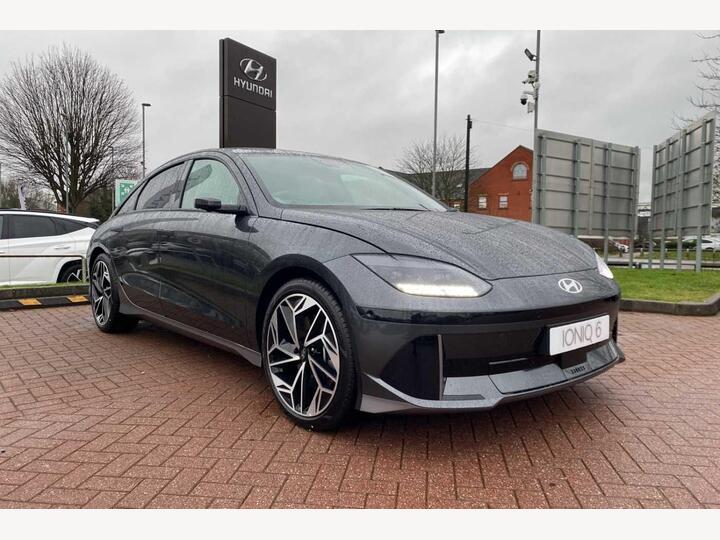 Hyundai IONIQ 6 77.4kWh Ultimate Auto AWD 4dr Hyundai IONIQ 6 77.4kWh Ultimate Auto AWD 4dr