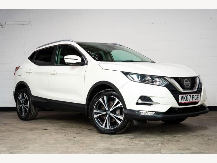 Nissan QASHQAI 1.5 DCi N-Connecta Euro 6 (s/s) 5dr