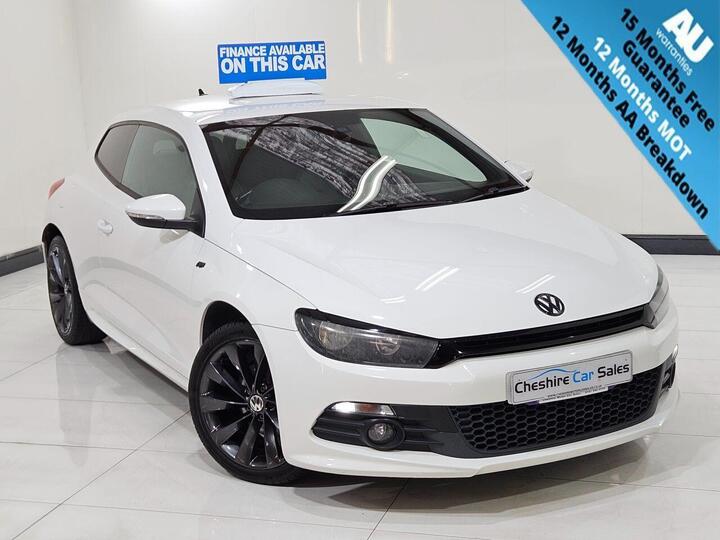 Volkswagen SCIROCCO 2.0 TDI BlueMotion Tech R-Line Euro 5 (s/s) 3dr (Leather, Nav)