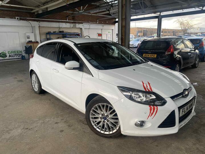 Ford Focus 1.6 Zetec Navigator Powershift Euro 5 5dr