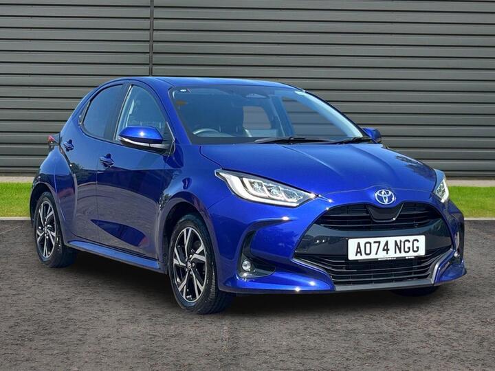 Toyota Yaris 1.5 VVT-h Design E-CVT Euro 6 (s/s) 5dr