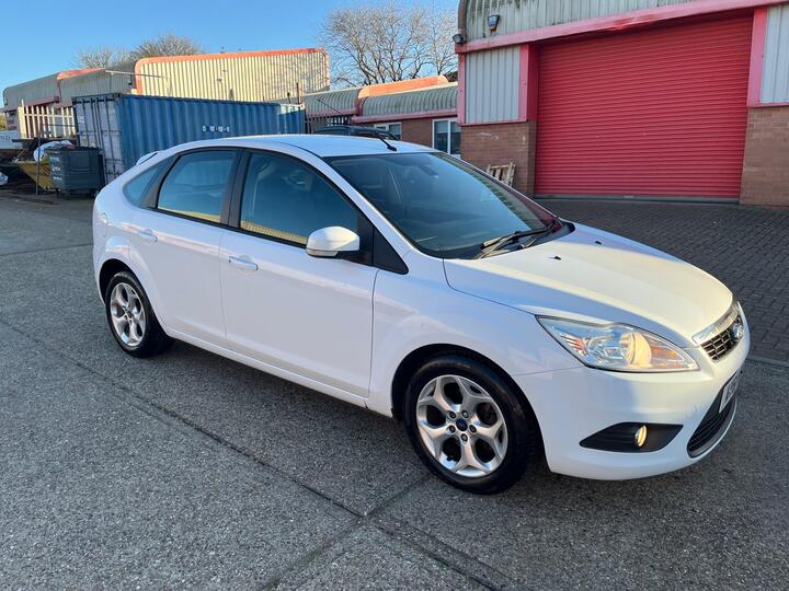 Ford Focus 1.6 Sport 5dr