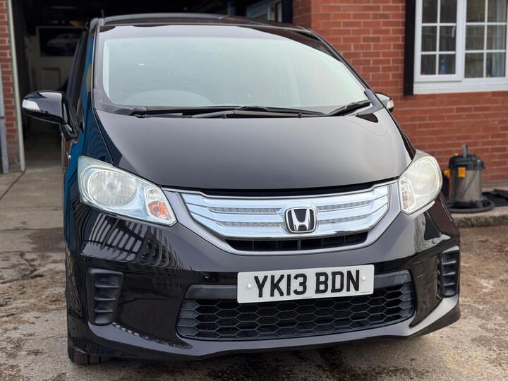 Honda Freed Honda Freed Automatic Hybrid 6seater