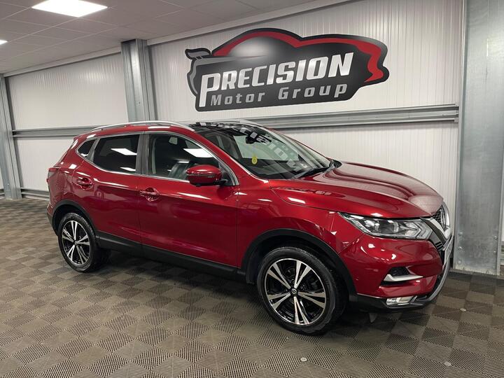 Nissan Qashqai 1.3 DIG-T N-Connecta Euro 6 (s/s) 5dr