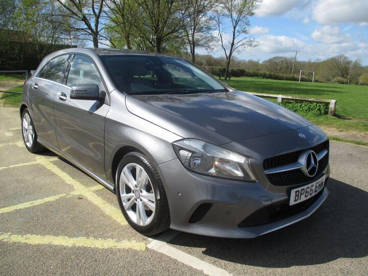 Mercedes-Benz A Class 1.5 A180d Sport (Executive) Euro 6 (s/s) 5dr
