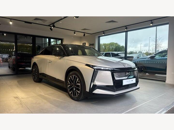 DS AUTOMOBILES DS No8 E-TENSE 74kWh Etoile Coupe Auto 5dr