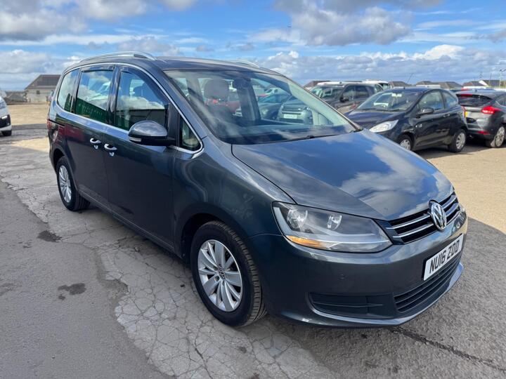 Volkswagen Sharan 2.0 TDI BlueMotion Tech SE Nav DSG Euro 6 (s/s) 5dr