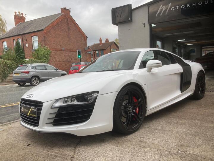 Audi R8 4.2 FSI V8 Quattro Euro 4 2dr