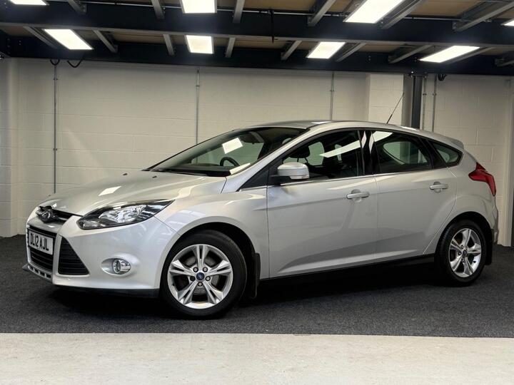 Ford Focus 1.6 Zetec Powershift Euro 5 5dr