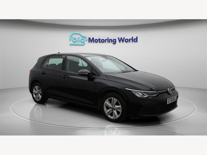 Volkswagen Golf 2.0 TDI Life Euro 6 (s/s) 5dr Volkswagen Golf 2.0 TDI Life Euro 6 (s/s) 5dr