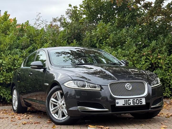 Jaguar XF 3.0d V6 Luxury Auto Euro 5 (s/s) 4dr