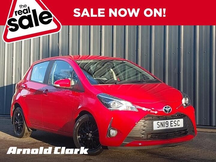 Toyota Yaris 1.5 VVT-i Icon Tech Euro 6 5dr Toyota Yaris 1.5 VVT-i Icon Tech Euro 6 5dr