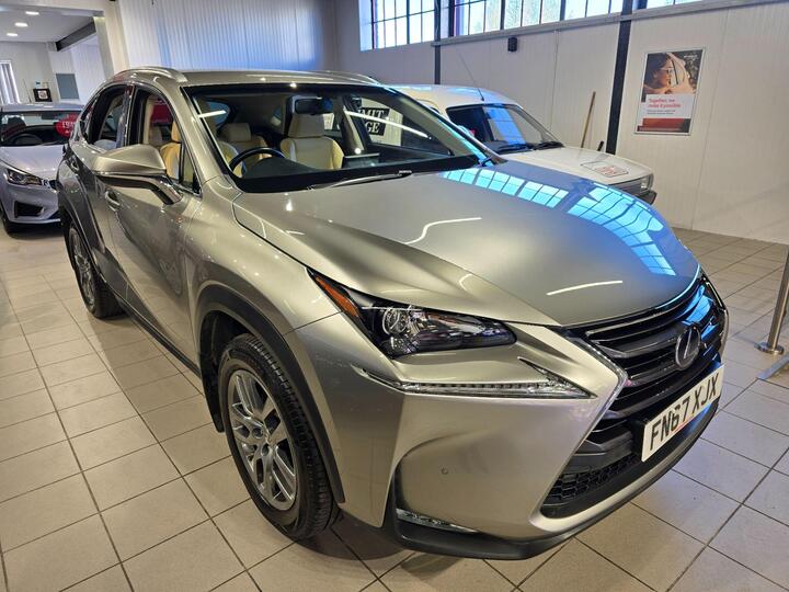 Lexus NX 2.5 300h Luxury E-CVT 4WD Euro 6 (s/s) 5dr