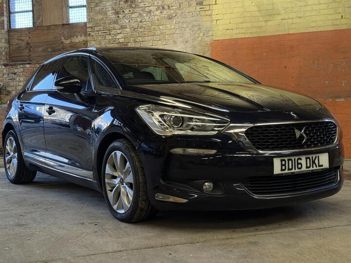 DS AUTOMOBILES DS 5 1.6 BlueHDi Elegance Euro 6 (s/s) 5dr DS AUTOMOBILES DS 5 1.6 BlueHDi Elegance Euro 6 (s/s) 5dr