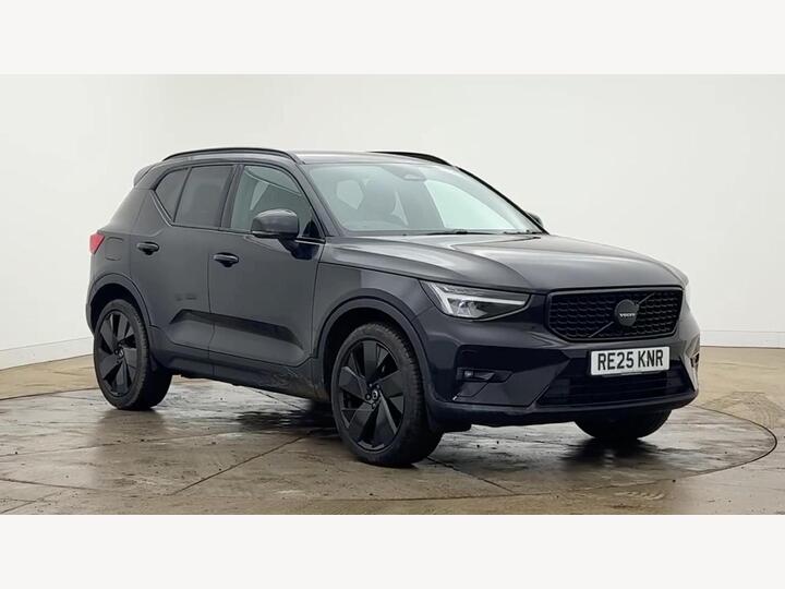 Volvo XC40 2.0 B4 MHEV Plus Black Edition DCT Auto Euro 6 (s/s) 5dr
