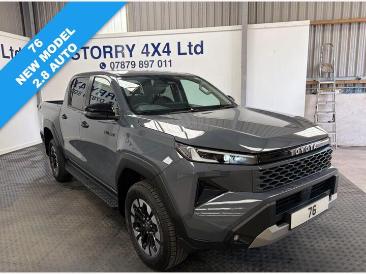 Toyota HILUX 2.8l 4dr Auto 201 BHP 10 YEAR WARRANTY+TOW BAR