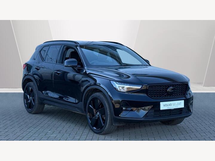 Volvo XC40 2.0 B4 MHEV Plus Black Edition DCT Auto Euro 6 (s/s) 5dr