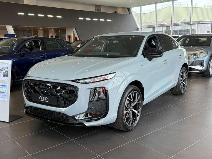 Audi Q3 Sportback 2.0 TFSI Edition 1 Sportback S Tronic Quattro Euro 6 (s/s) 5dr