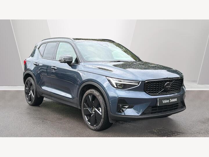 Volvo XC40 2.0 B3 MHEV Ultra Black Edition DCT Auto Euro 6 (s/s) 5dr