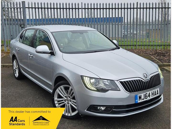 Skoda Superb 2.0 TDI Elegance Euro 5 (s/s) 5dr