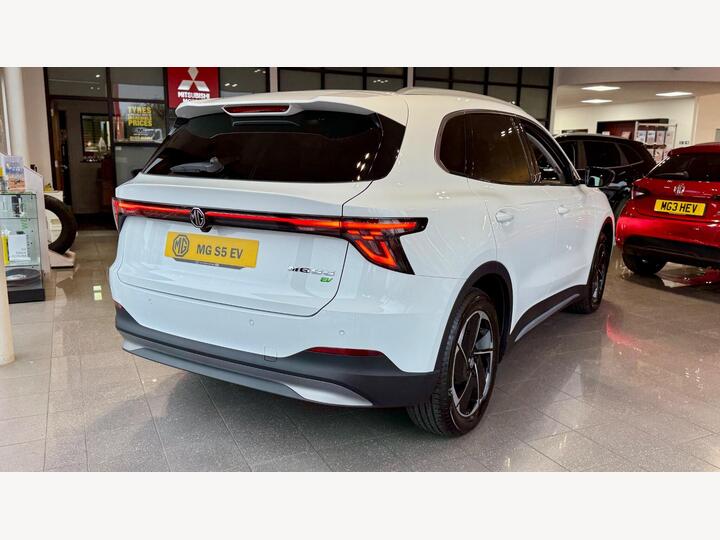 MG MGS5 64kWh Trophy Long Range Auto 5dr
