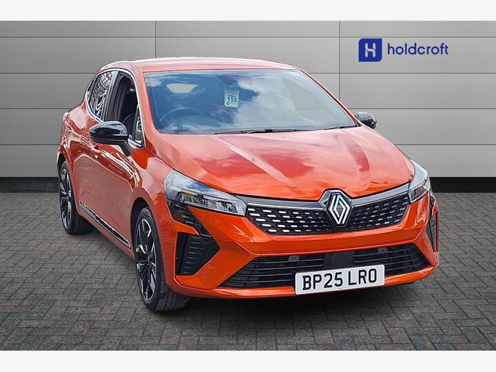 Renault Clio 1.6 E-TECH Techno Auto Euro 6 (s/s) 5dr Renault Clio 1.6 E-TECH Techno Auto Euro 6 (s/s) 5dr